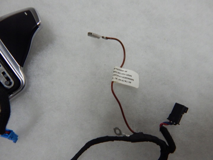 фото №8, Bmw f01 f02 f06 f07 f10 f11 f12 f13 пелюстки кермо установка м-пакет