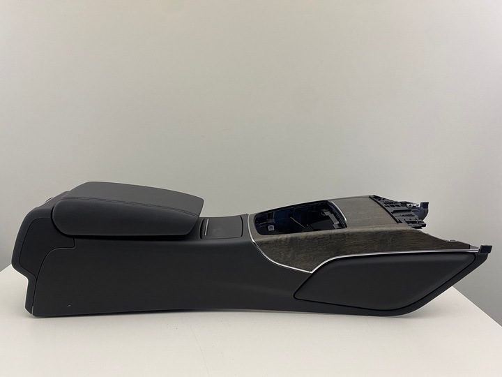 фото №10, Audi a6 c7 рестайлинг sedan сиденья вентилируемые диван туннель салон 14-