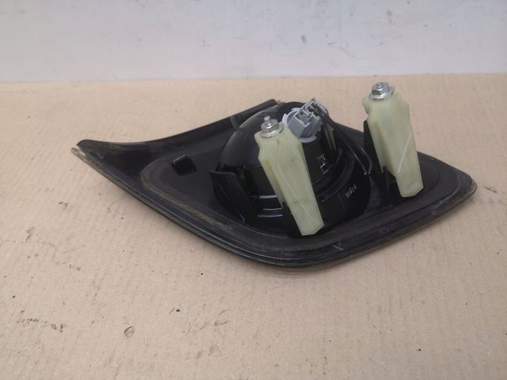 фото №16, Лампа зад w крышка багажника правая + левая mazda 3 bk рестайлинг 06-09 hb 5d 5дверь