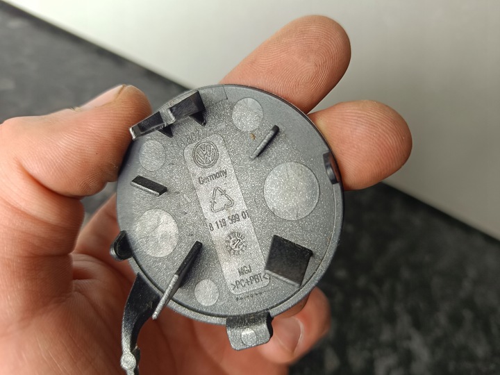 фото №3, Заглушка фаркоп бампера перед vw id.4 11a807241