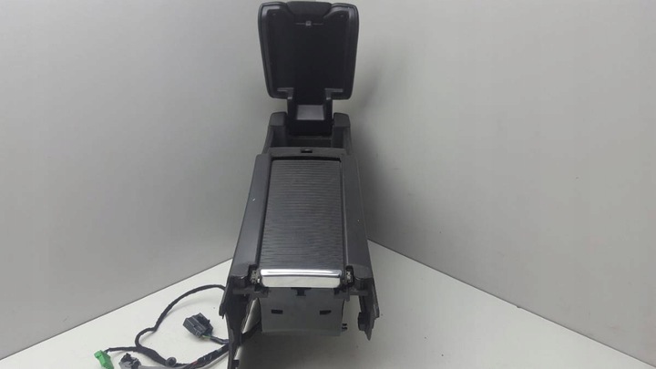 фото №8, Підлокітник тунель volvo xc60 i 2011 європа