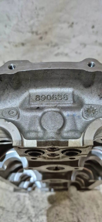 фото №6, Крышка клапанов 670052851 alfa romeo stelvio giulia 2.9 qv 510km