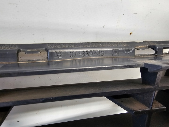 фото №10, Решітка бампера перед середня opel astra iii h рестайлінг 2006-2014 оригінал