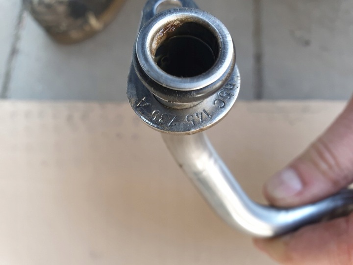 фото №1, Трубка масла audi a1 05c145735a