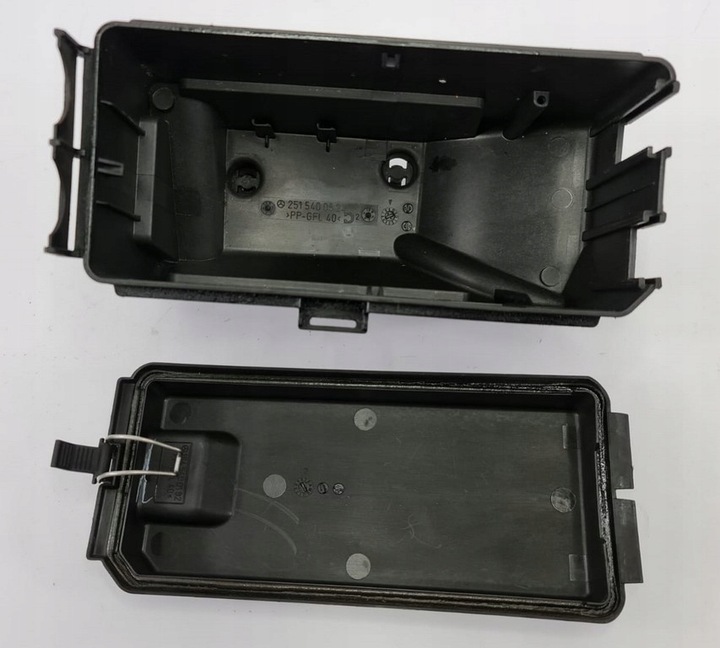 фото №1, Корпус коробка запобіжників mercedes w251