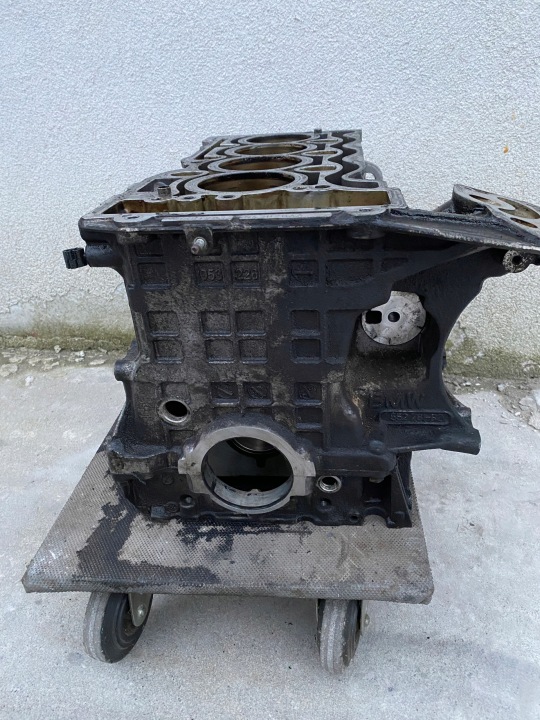 фото №7, Блок  двигуна bmw 1 3 5 e60 e61 e81 e82 e87 e88 e90 e91 e92 318i 320i 520i