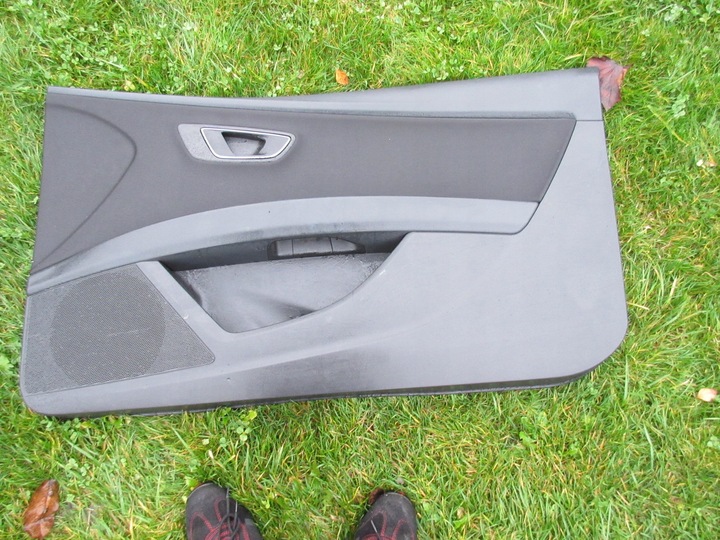 фото №1, Seat leon iii 5f0 боковина обивка дверь правые 3d