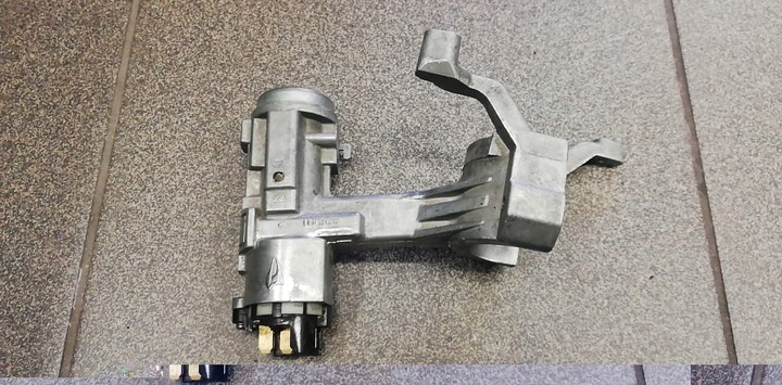 фото №5, Daihatsu charade разъём замок зажигания + ключ оригинал