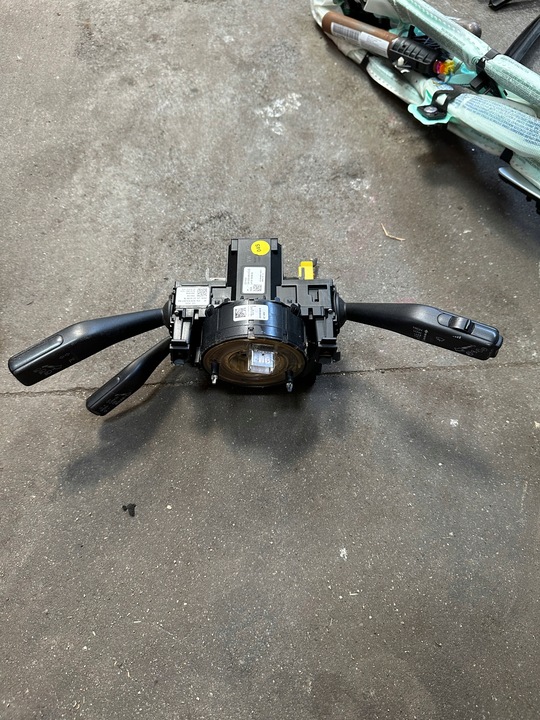 фото №1, Vw passat стрічка підкермові важелі 3c0959653b 3c9953513s