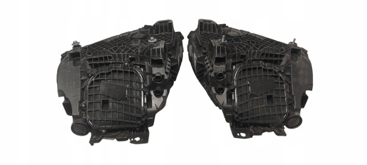 фото №7, Porsche taycan повний led фара ліва права комплект eu 9j1941031g 9j1941032g