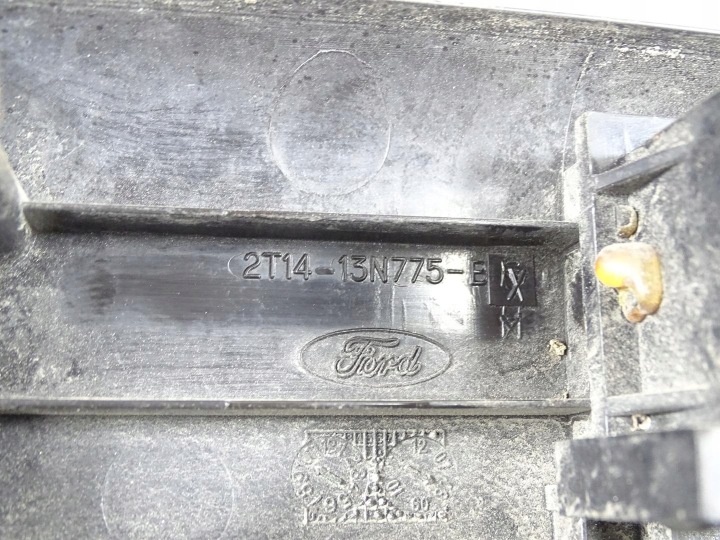 фото №10, Молдинг накладка крышки зад лампочки ford transit tourneo connect tc7 i 2002-2009