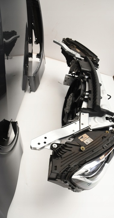 фото №10, Mercedes glc w253 рестайлинг капот бампер лампы pas переднее радиатор