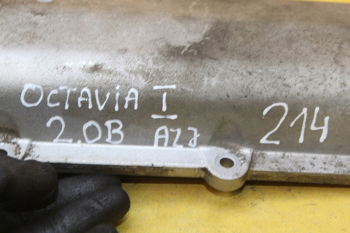 фото №5, Кришка клапанів 06a103475ap octavia i 2.0 b azj