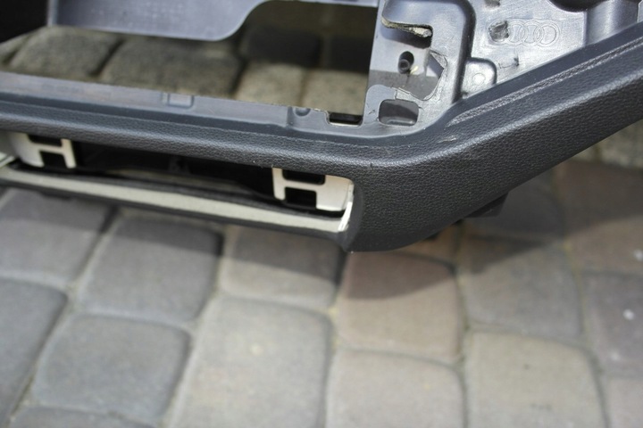 фото №3, Audi q3 sq3 83a подушка безопасности консоль капот pulpit панель полка