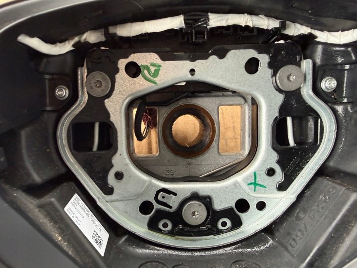 фото №15, Руль многофункциональная mercedes vito w447 a0004608103 кнопки