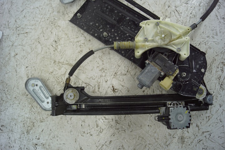 фото №6, Механізм скла праві зад maserati quattroporte vi