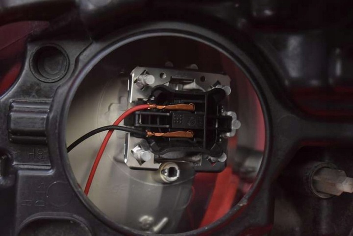 фото №12, Фара правий лампа перед eu 9682519080 peugeot 5008 1 i 09-13