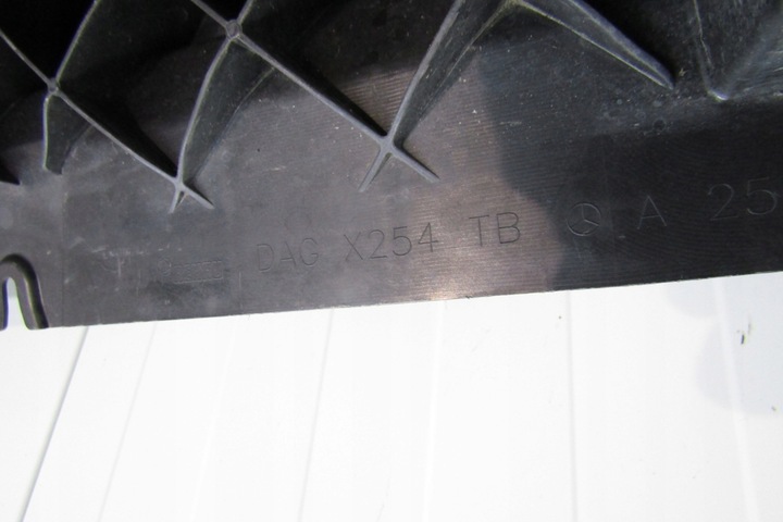 фото №12, Планка порогова права mercedes glc x 254 22- градус кріплення каркас