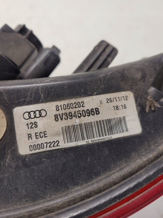 фото №6, Лампа правые зад audi a3 8v 3 дверь 8v3945096b led