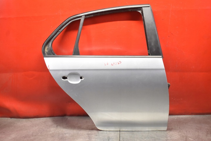 фото №1, Дверь правые зад задние la7w vw jetta 5 v sedan 05-11