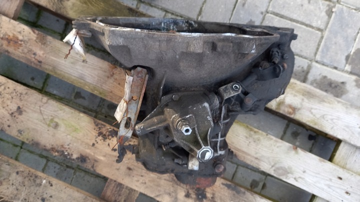 фото №4, Коробка передач коробки передач astra corsa 1.0 1.2 1.4 90400197