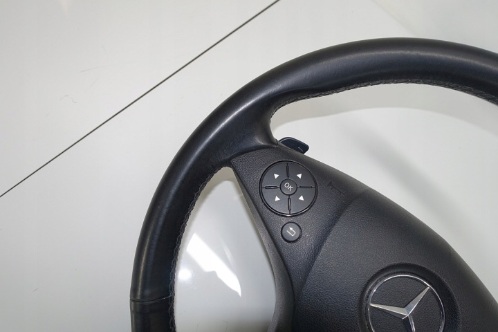 фото №9, Mercedes w204 руль c-klasa лепестки подушка
