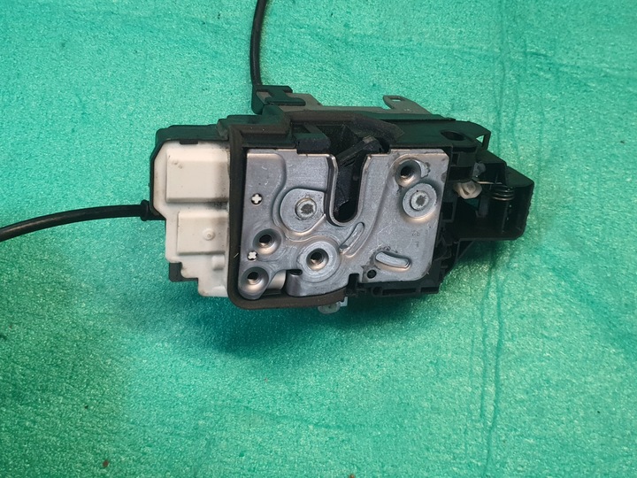 фото №3, Volvo xc90 ii замок двері лівий перед переднє 31349894