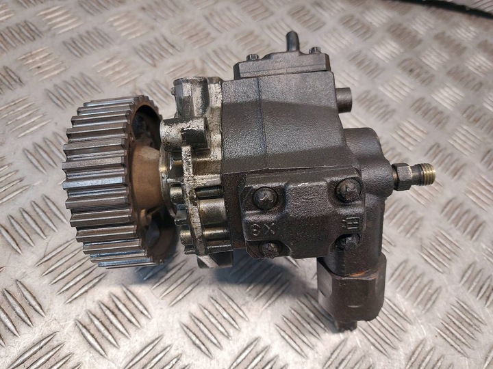 фото №3, Насос впрыскивающий ford fiesta mk5 1.4 tdci 5ws40008 9641852080