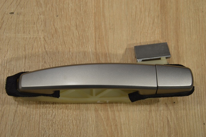 фото №1, Ручка зовнішня лівий зад captiva срібна