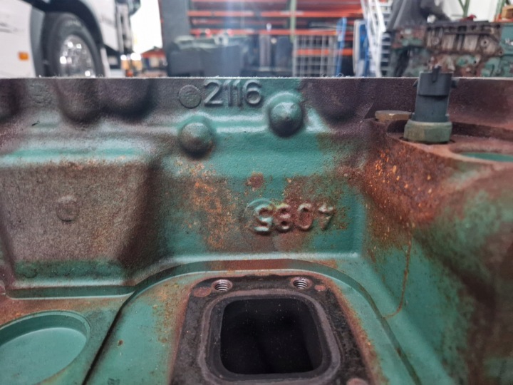 фото №10, Головка двигуна volvo fh 16 d16k євро 6 22184000 154511429
