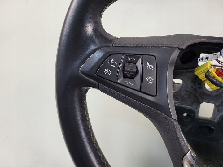 фото №13, Opel astra k кермо багатофункціональна