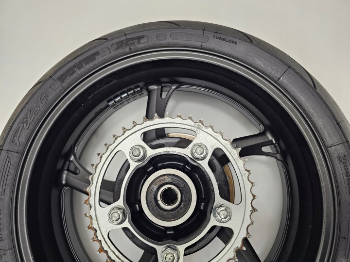 фото №12, Honda cb 600f hornet pc 41 07-13 диск зад комплектна диск ступиця