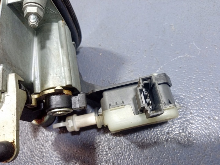 фото №5, Seat cordoba ii значок ручка крышки задней багажника 6l6827565c