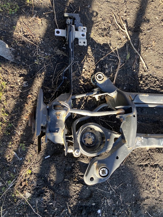 фото №6, 16 volvo v60 10- подвеска балка задняя поворотный кулак