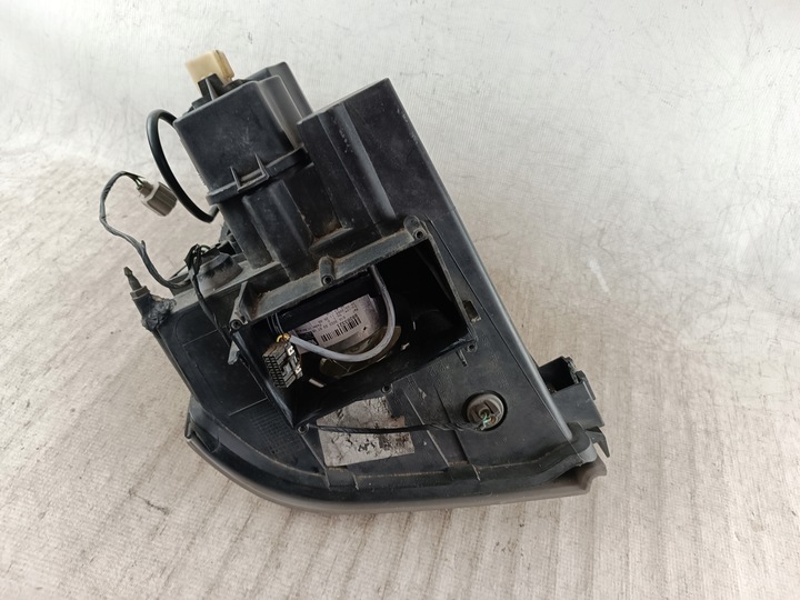 фото №10, Лампа правая ксенон cadillac srx - 2003-2009 - европа