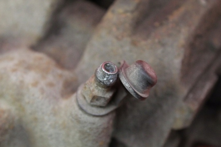 фото №4, Суппорт тормозной правые зад 91142/20 bmw e60 e61 2.5 d 163 km 03-07