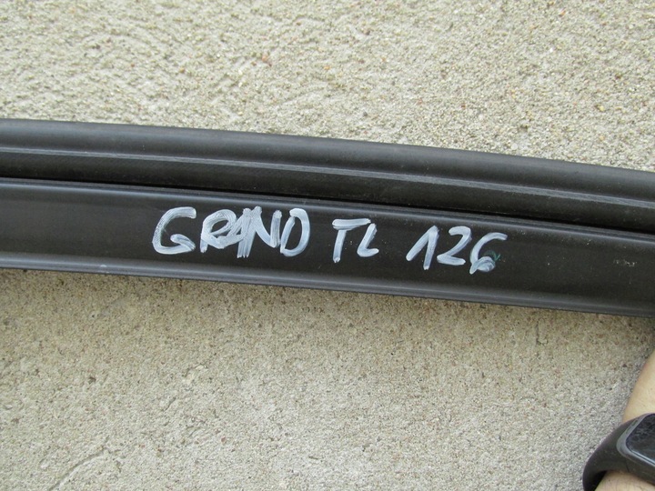 фото №2, Прокладка рамки дверь зад левая grand c-max mk2 2011 год