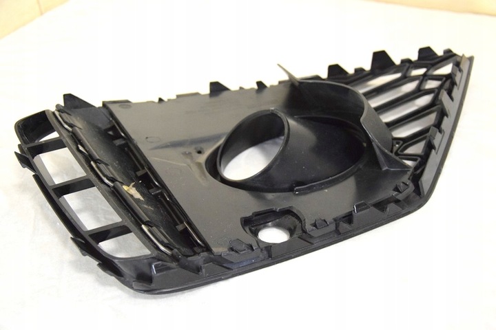 фото №13, Audi rs4 b9 8w0 22-r. рестайлинг решётка w бампер правая