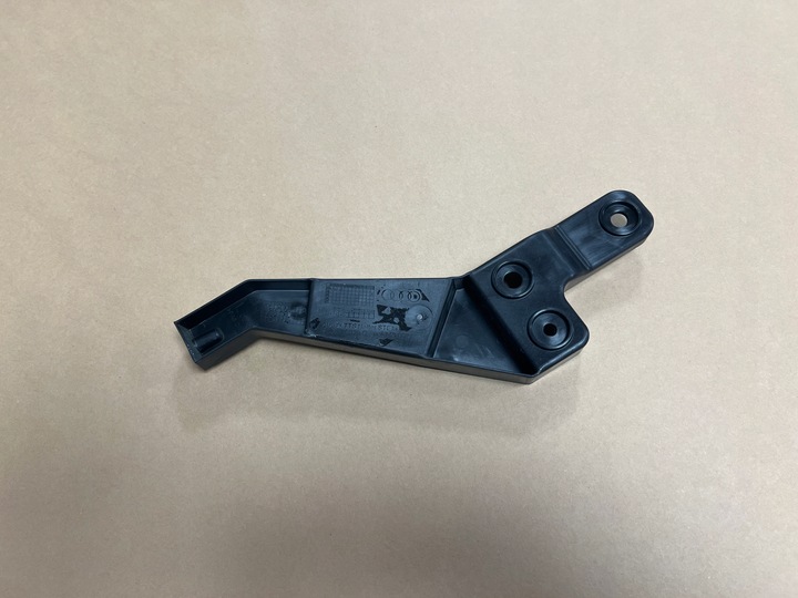 фото №1, Audi tt 8s ковзун бампера зад лівий 8s0807329d