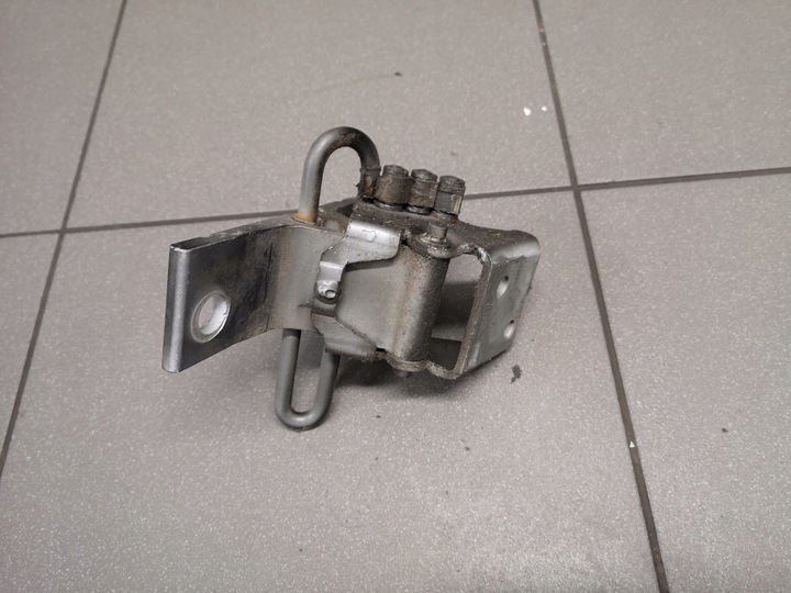 фото №1, Петля двері праві перед audi a8 d2 4d0831412b