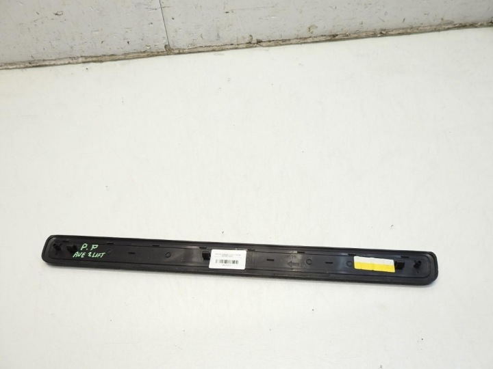 фото №10, Молдинг накладка порога правое перед toyota avensis iii t27 рестайлинг 67911-05040