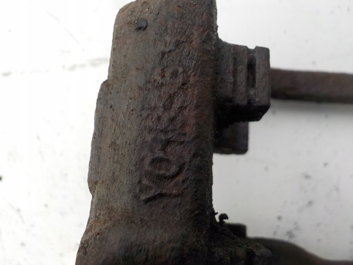фото №11, Ford transit mk7 2.4 tdci скоба затискач зад спарка