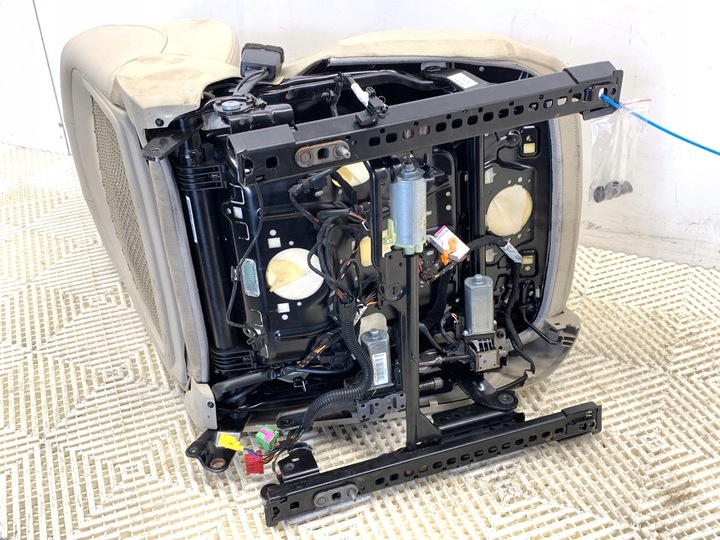 фото №8, Сиденье левый перед audi a4 b8 sedan/limuzyna 07-15 сиденье переднее, левая