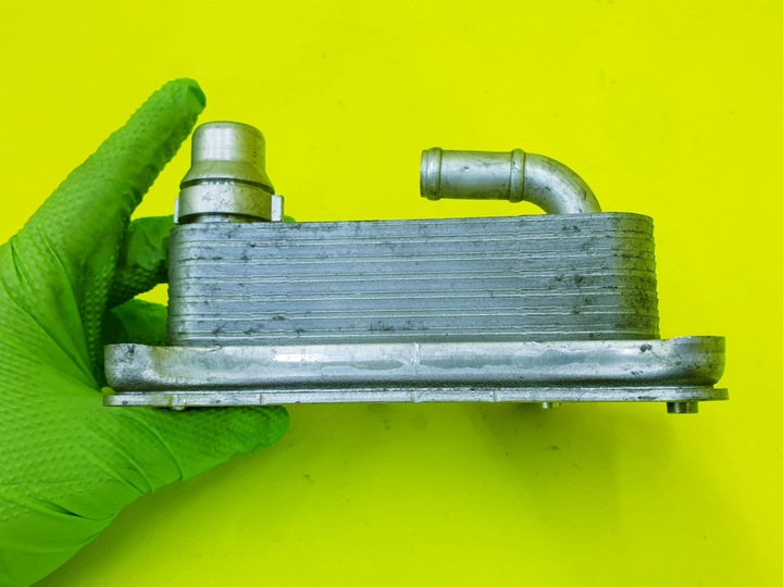 фото №3, Радіаторів масла a6 c7 a8 q5 s4 q7 a7 3.0 tfsi cre 06e117021j