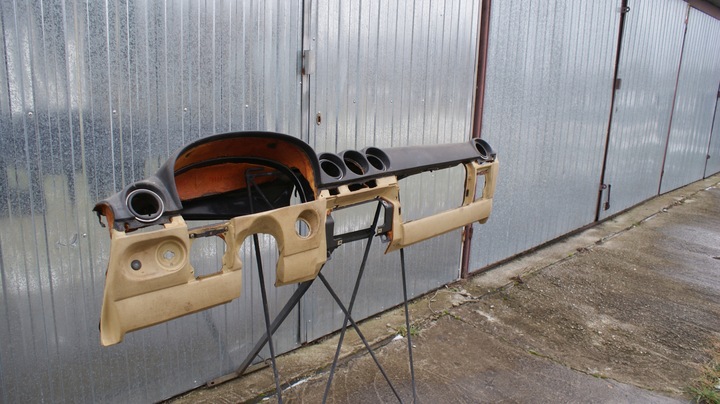 фото №12, Mercedes r107 sl slc панель роздавальна консоль капот 1076801008