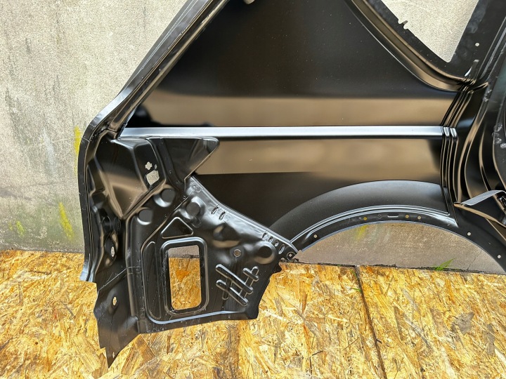 фото №6, Обшивка крыло стойка зад порог левое seat terraco 5fj813839