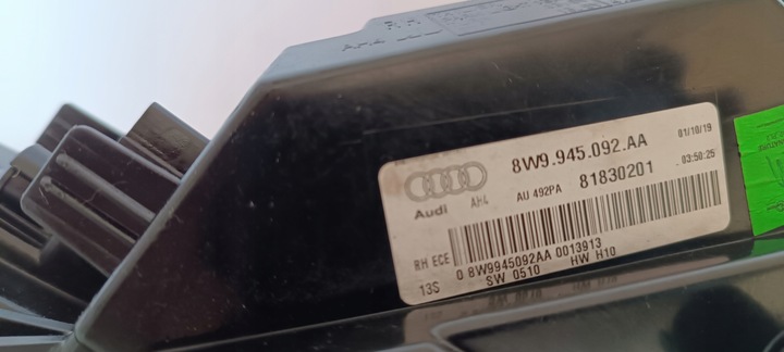 фото №6, Audi a4 b9 універсал рестайлінг led лампа 8w9945092aa pr.