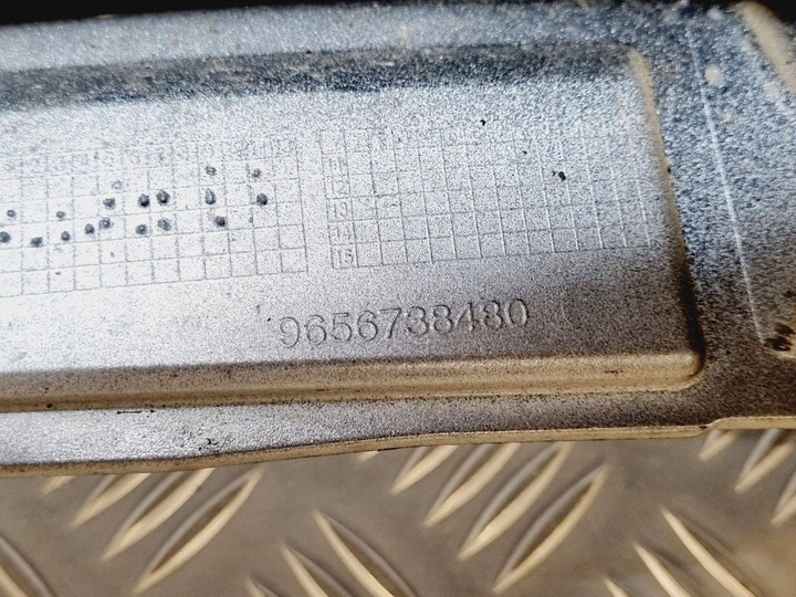 фото №10, Крило перед права сторона peugeot 308 2008 9656738480