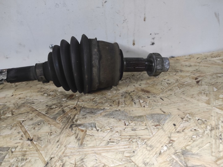 фото №9, Полуось правая 6r0407762a vw polo 6r 6c fabia iii 1,2 1,6 tdi