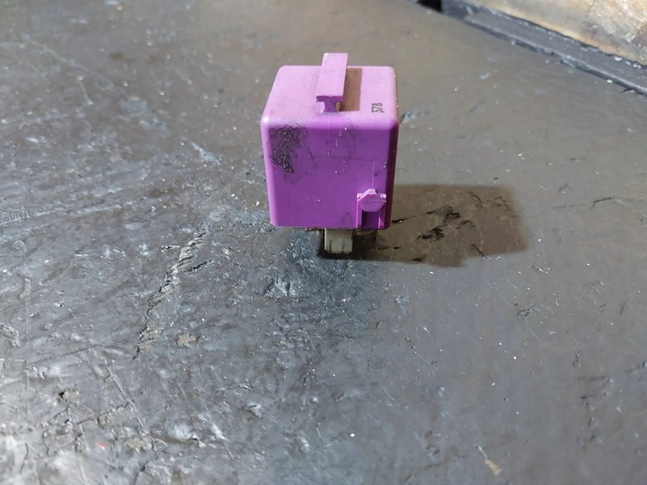 фото №8, Реле bmw 1388911 61361388911